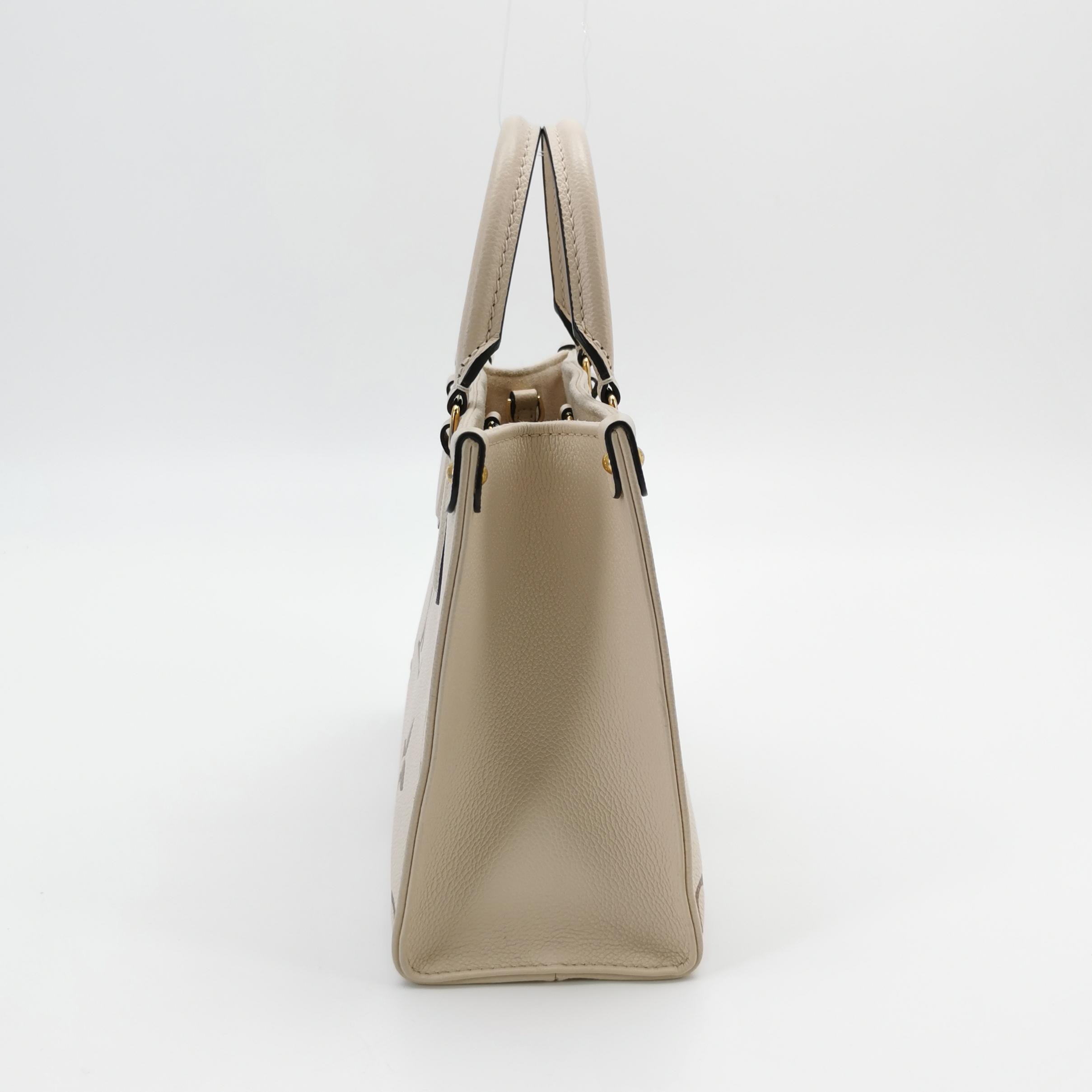 Louis Vuitton(LV) OnTheGo Tote Bicolor Monogram Empreinte Giant PM — photo 5 of 17