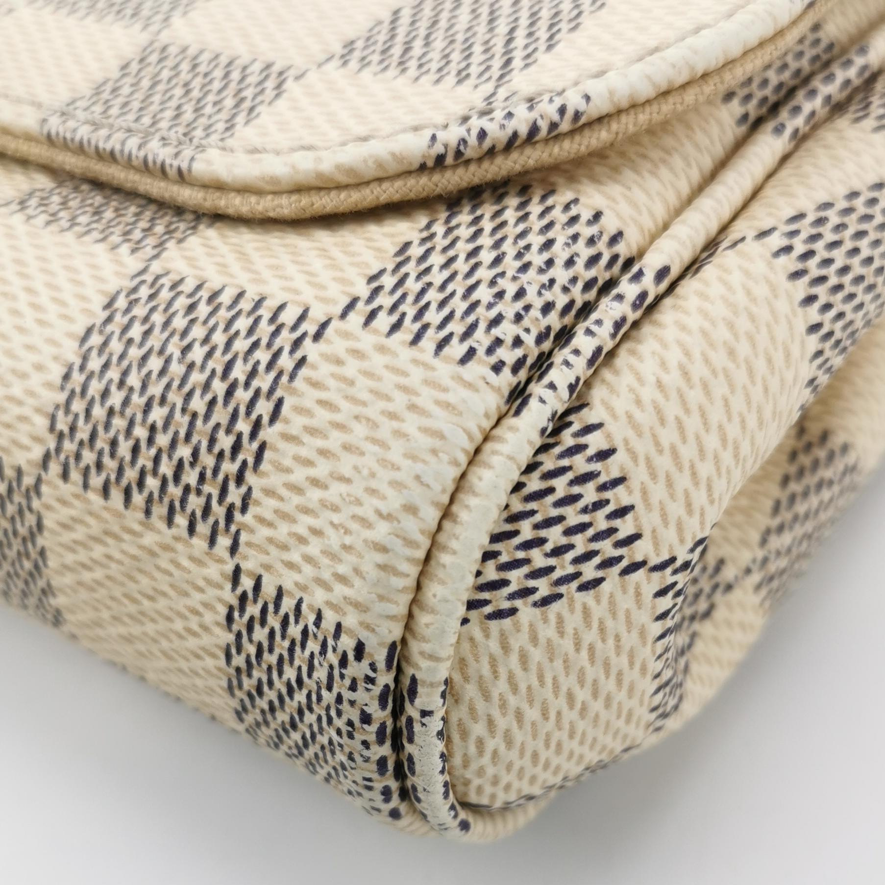 Louis Vuitton(LV) Favorite Handbag Damier PM — photo 10 of 15