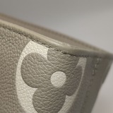 Louis Vuitton(LV) OnTheGo Tote Bicolor Monogram Empreinte Giant PM — thumbnail 12