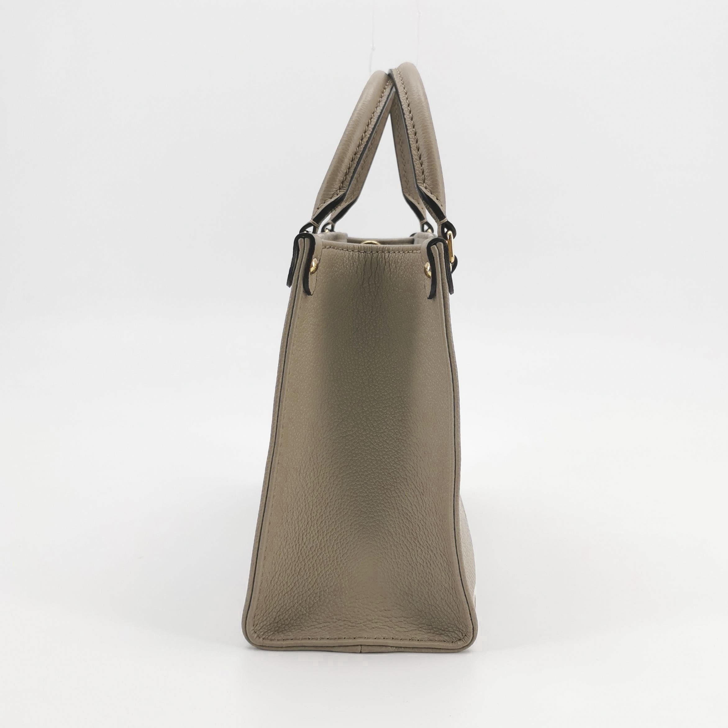 Louis Vuitton(LV) OnTheGo Tote Bicolor Monogram Empreinte Giant PM — photo 4 of 15
