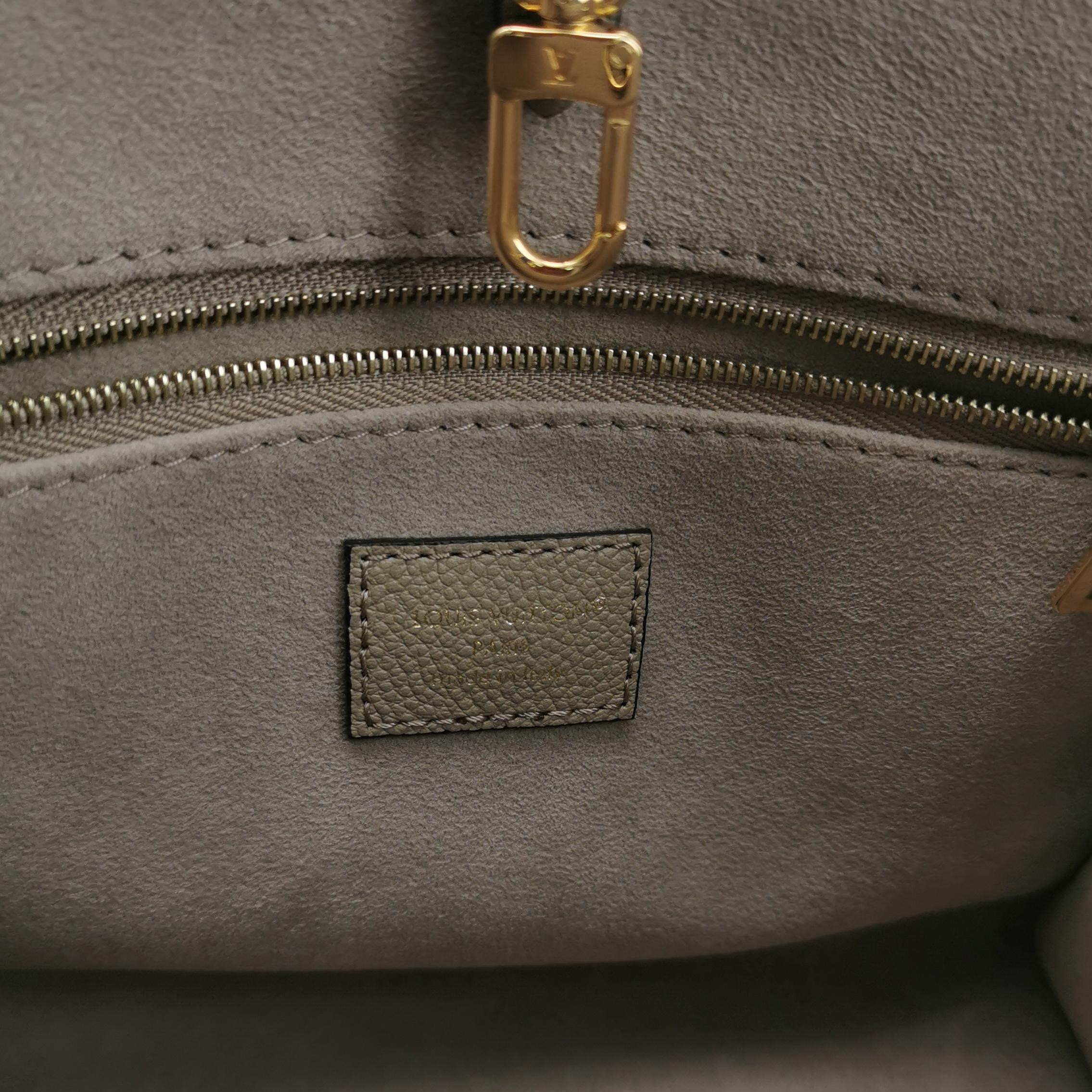 Louis Vuitton(LV) OnTheGo Tote Bicolor Monogram Empreinte Giant PM — photo 8 of 15