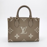 Louis Vuitton(LV) OnTheGo Tote Bicolor Monogram Empreinte Giant PM — thumbnail 3