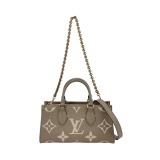 Louis Vuitton(LV) OnTheGo Tote Bicolor Monogram Empreinte Giant East West — thumbnail 1