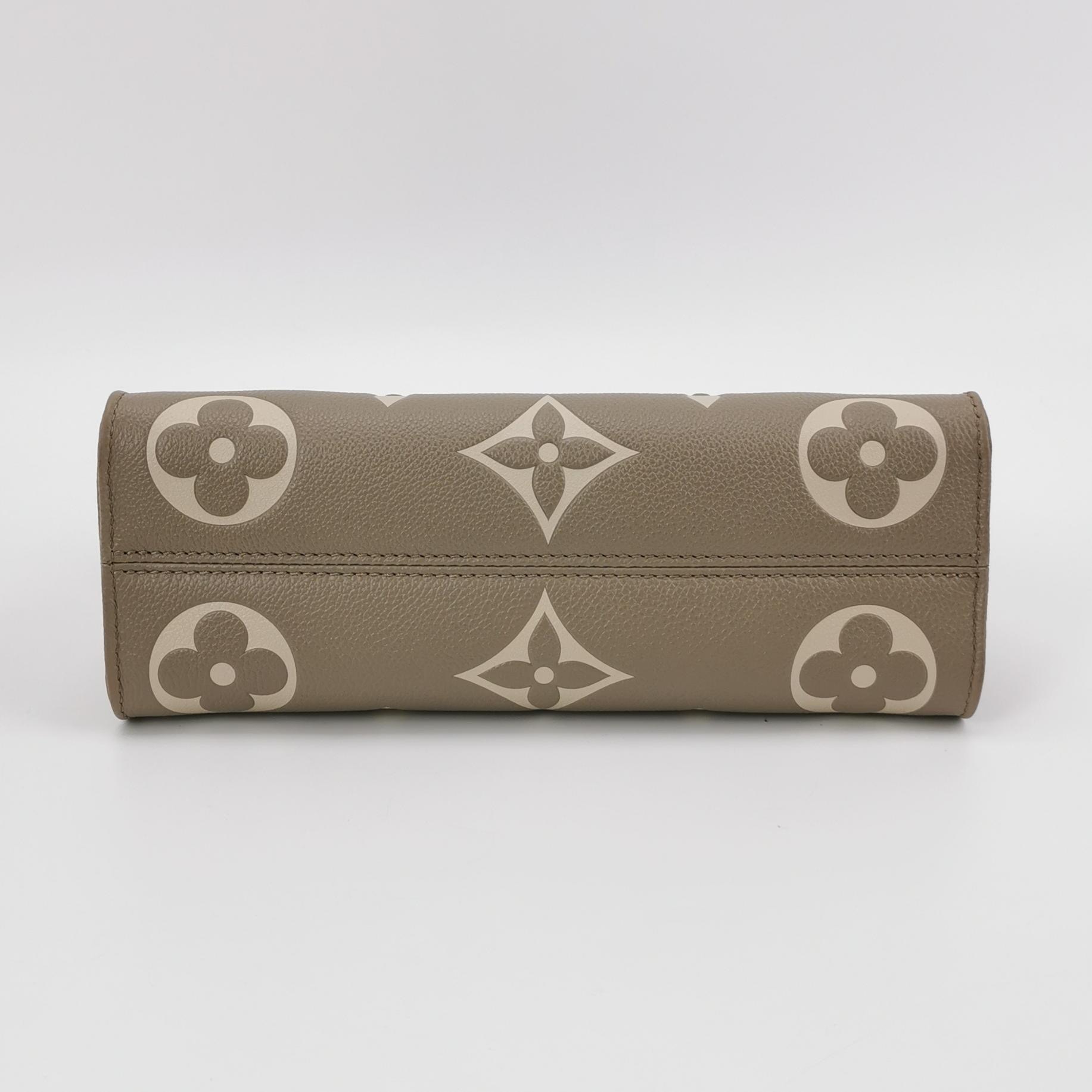 Louis Vuitton(LV) OnTheGo Tote Bicolor Monogram Empreinte Giant East West — photo 6 of 12