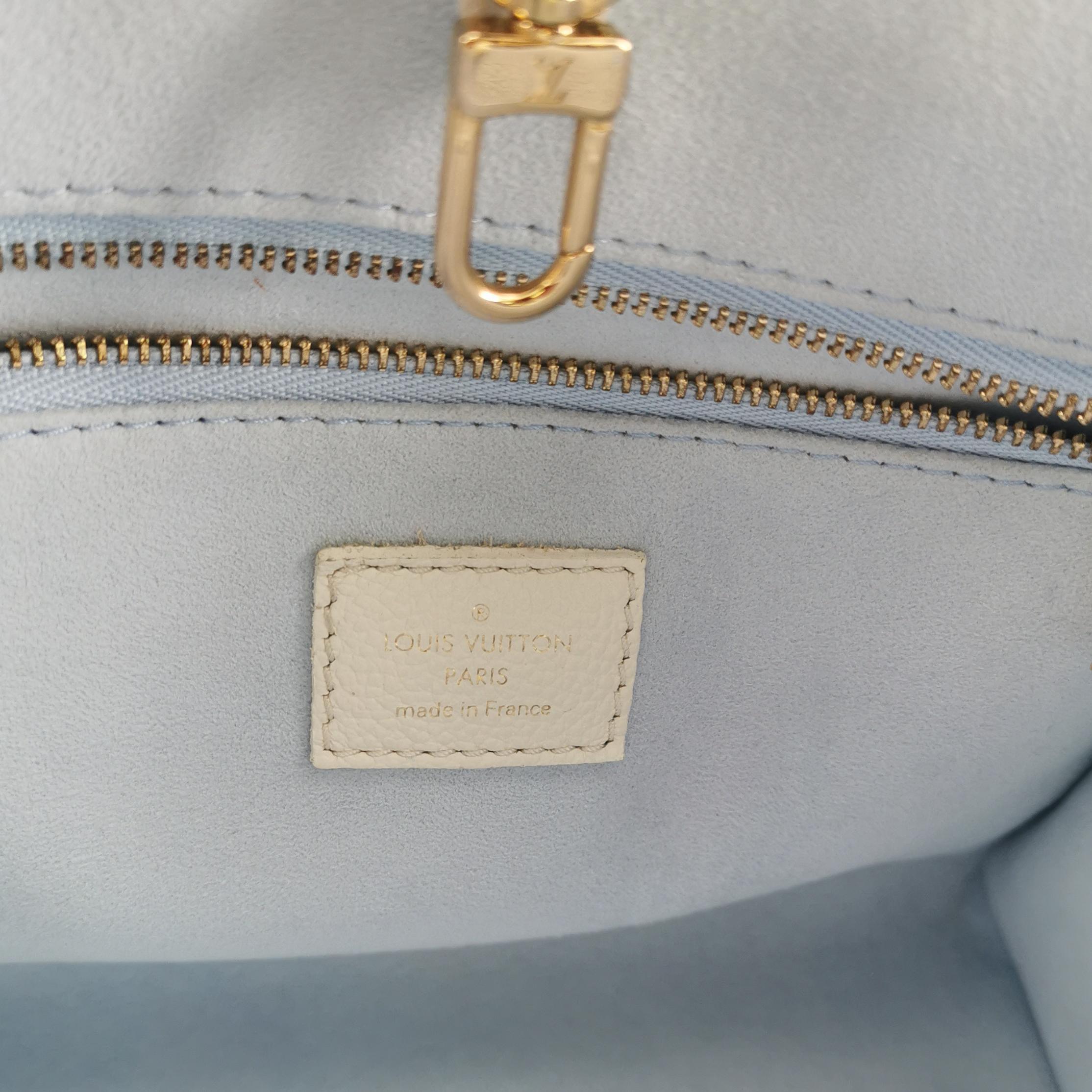 Louis Vuitton(LV) OnTheGo Tote Bicolor Monogram Empreinte Giant PM — photo 8 of 16
