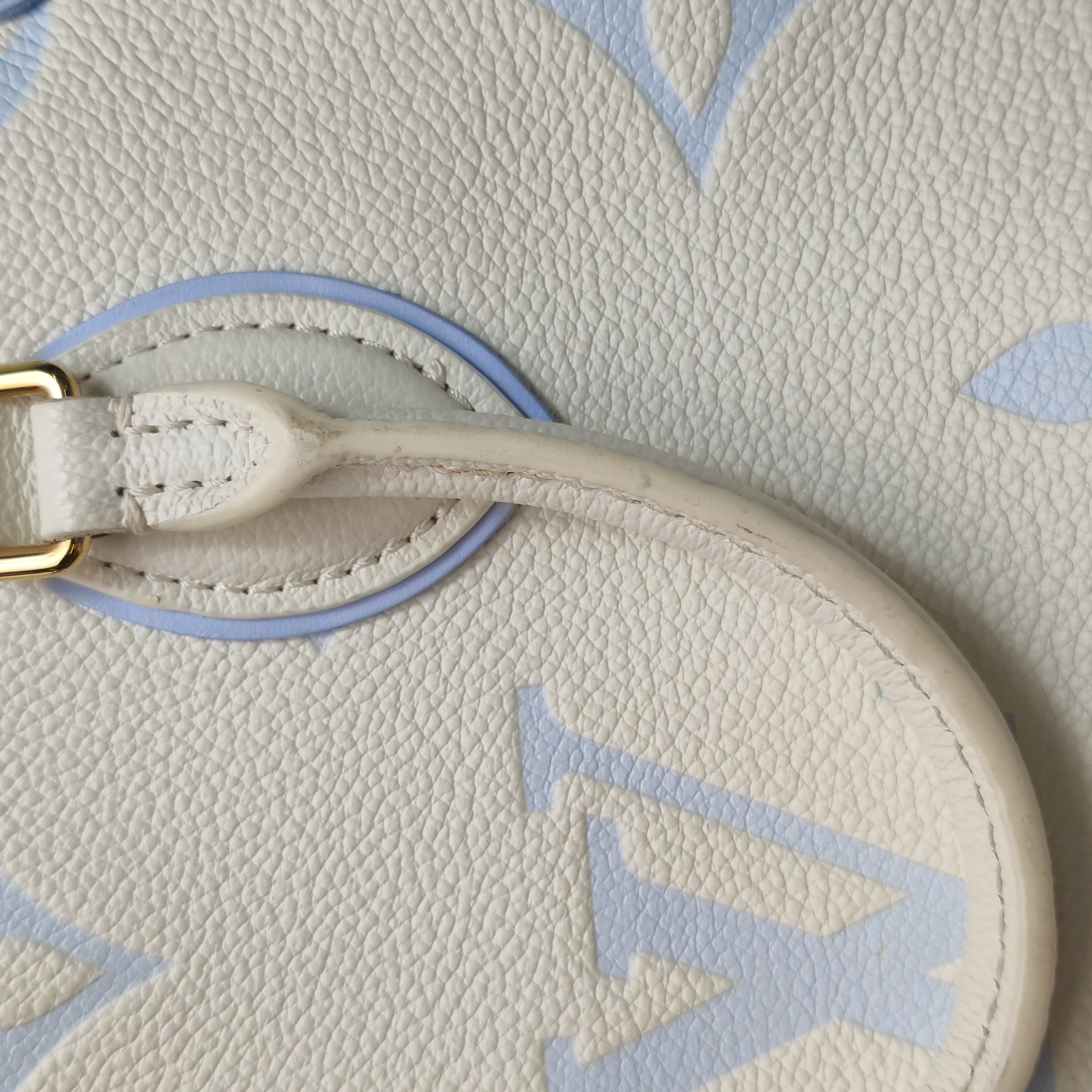 Louis Vuitton(LV) OnTheGo Tote Bicolor Monogram Empreinte Giant PM — photo 13 of 16