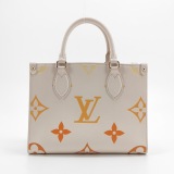 Louis Vuitton(LV) OnTheGo Tote By The Pool Monogram Empreinte Giant PM — thumbnail 3