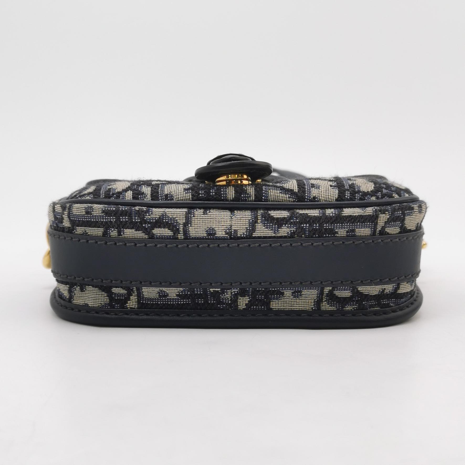 Christian Dior Bobby Flap Bag Oblique Canvas Small — photo 6 of 16