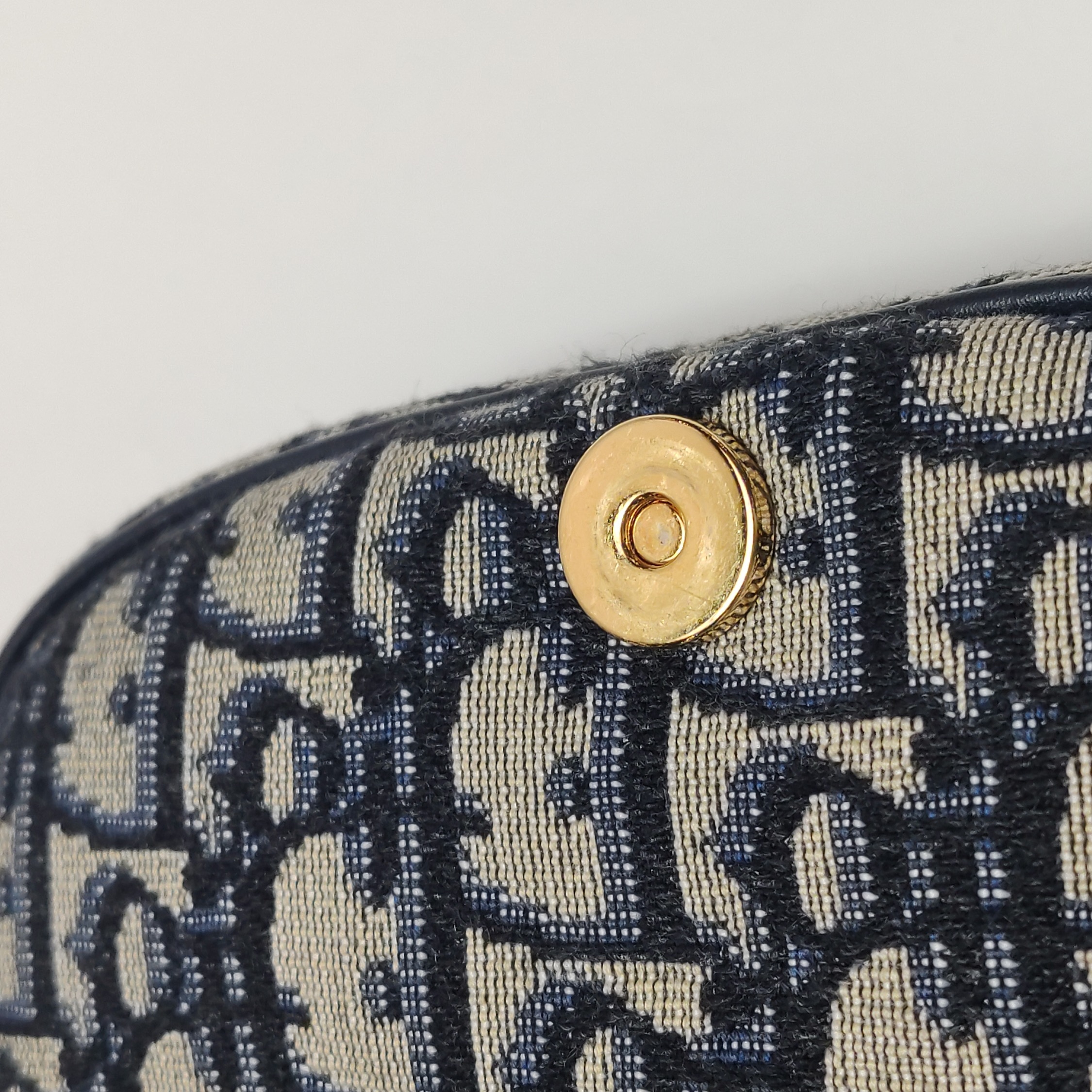 Christian Dior Bobby Flap Bag Oblique Canvas Small — photo 10 of 16