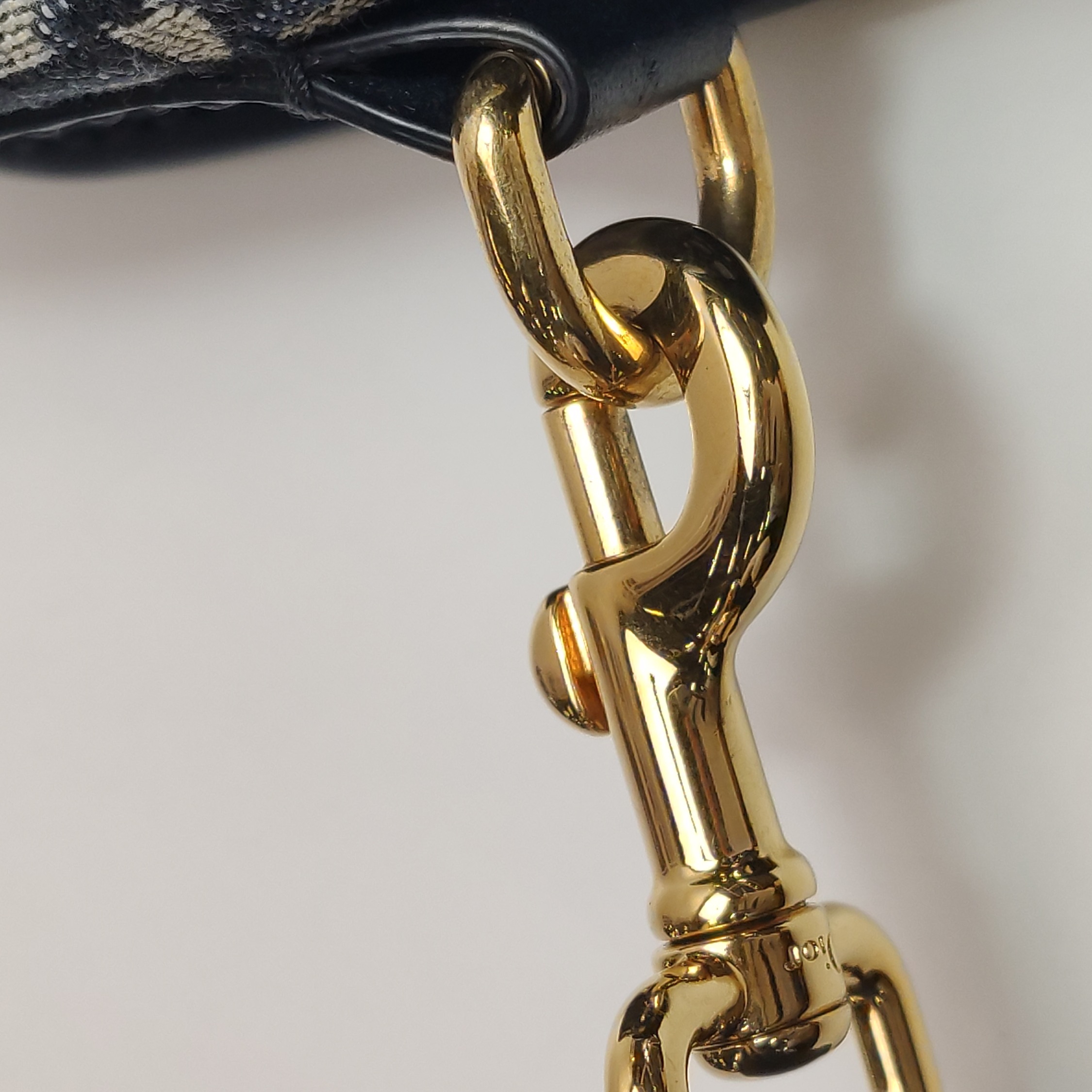 Christian Dior Bobby Flap Bag Oblique Canvas Small — photo 15 of 16