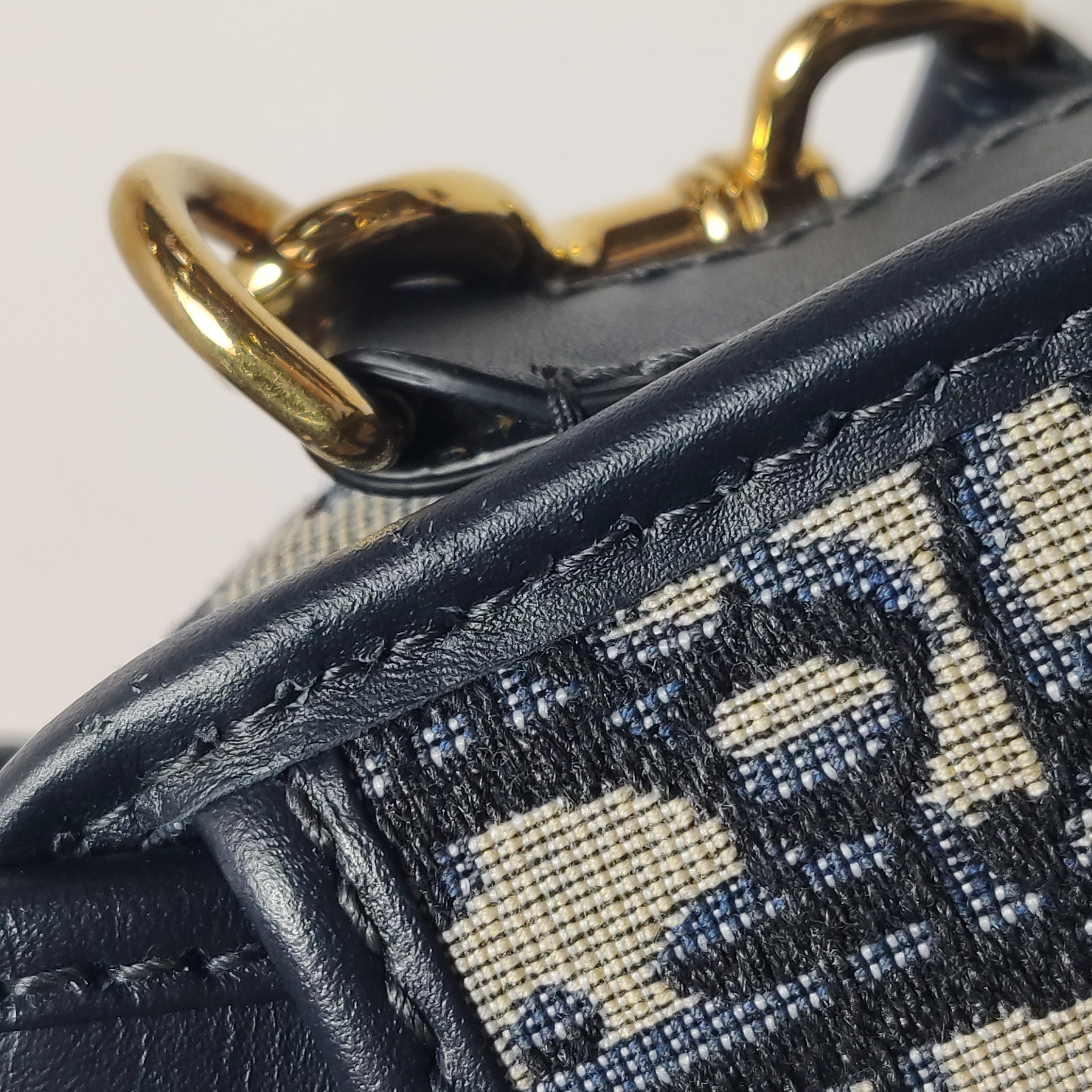 Christian Dior Bobby Flap Bag Oblique Canvas Small — photo 12 of 16