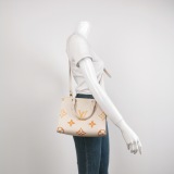 Louis Vuitton(LV) OnTheGo Tote By The Pool Monogram Empreinte Giant PM — thumbnail 2