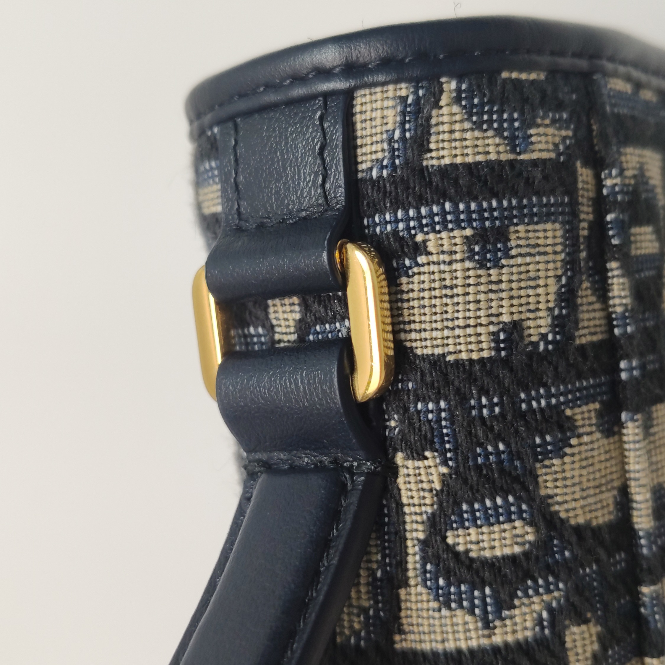 Christian Dior 30 Montaigne Chain Flap Bag Oblique Canvas East West — photo 8 of 15