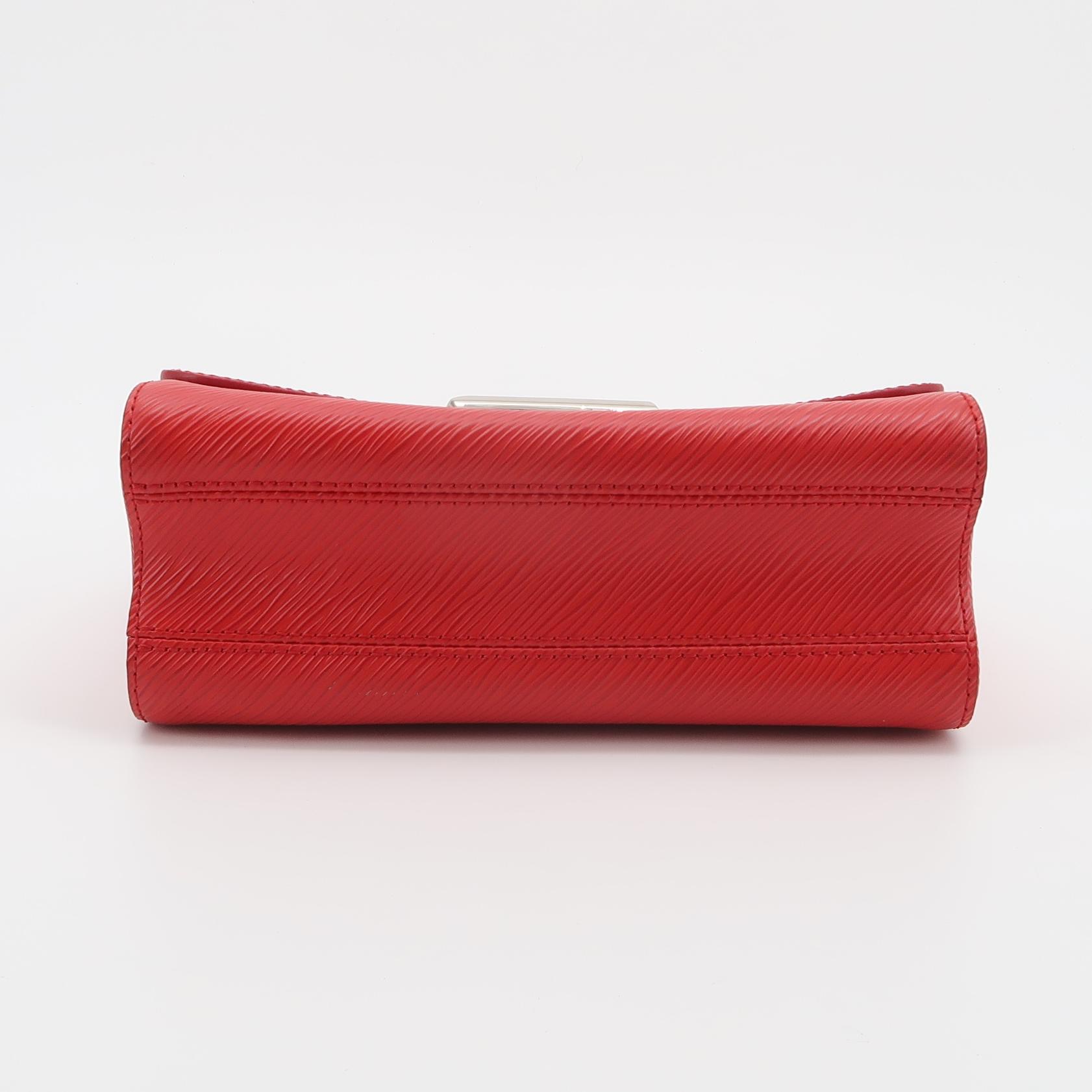 Louis Vuitton(LV) Twist Handbag Epi Leather MM — photo 6 of 14