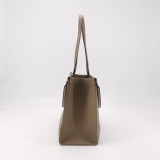 Louis Vuitton(LV) OnTheGo Tote Monogram Empreinte Giant MM — thumbnail 5