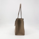 Louis Vuitton(LV) OnTheGo Tote Monogram Empreinte Giant MM — thumbnail 4