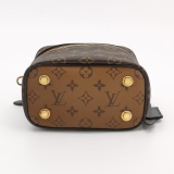 Louis Vuitton(LV) Vanity Handbag Reverse Monogram Canvas PM — thumbnail 6