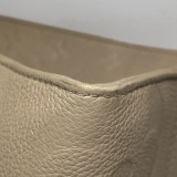 Louis Vuitton(LV) OnTheGo Tote Monogram Empreinte Giant MM — thumbnail 13