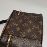 Louis Vuitton(LV) Vanity Handbag Reverse Monogram Canvas PM — thumbnail 15