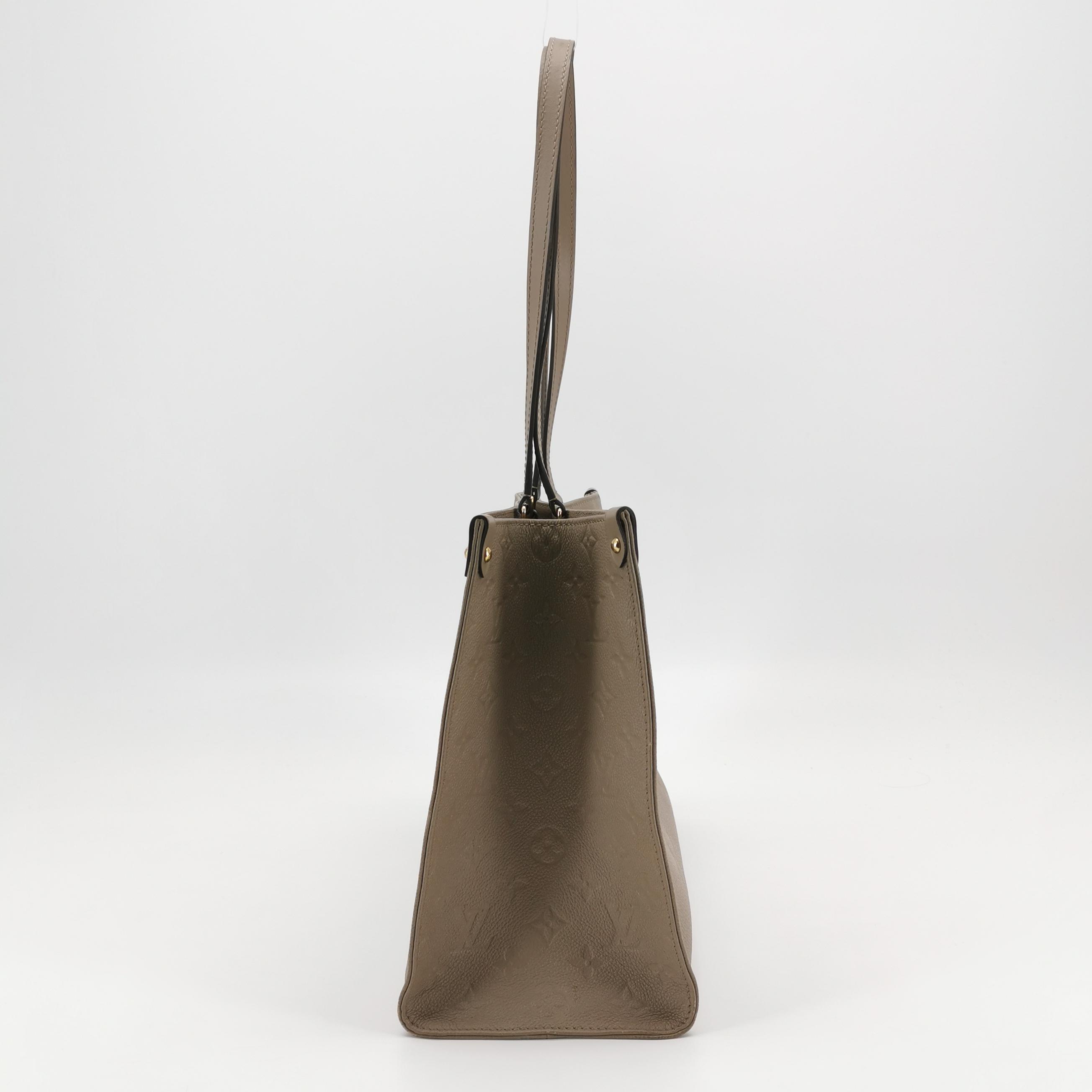 Louis Vuitton(LV) OnTheGo Tote Monogram Empreinte Giant MM — photo 4 of 14