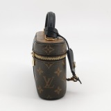 Louis Vuitton(LV) Vanity Handbag Reverse Monogram Canvas PM — thumbnail 4