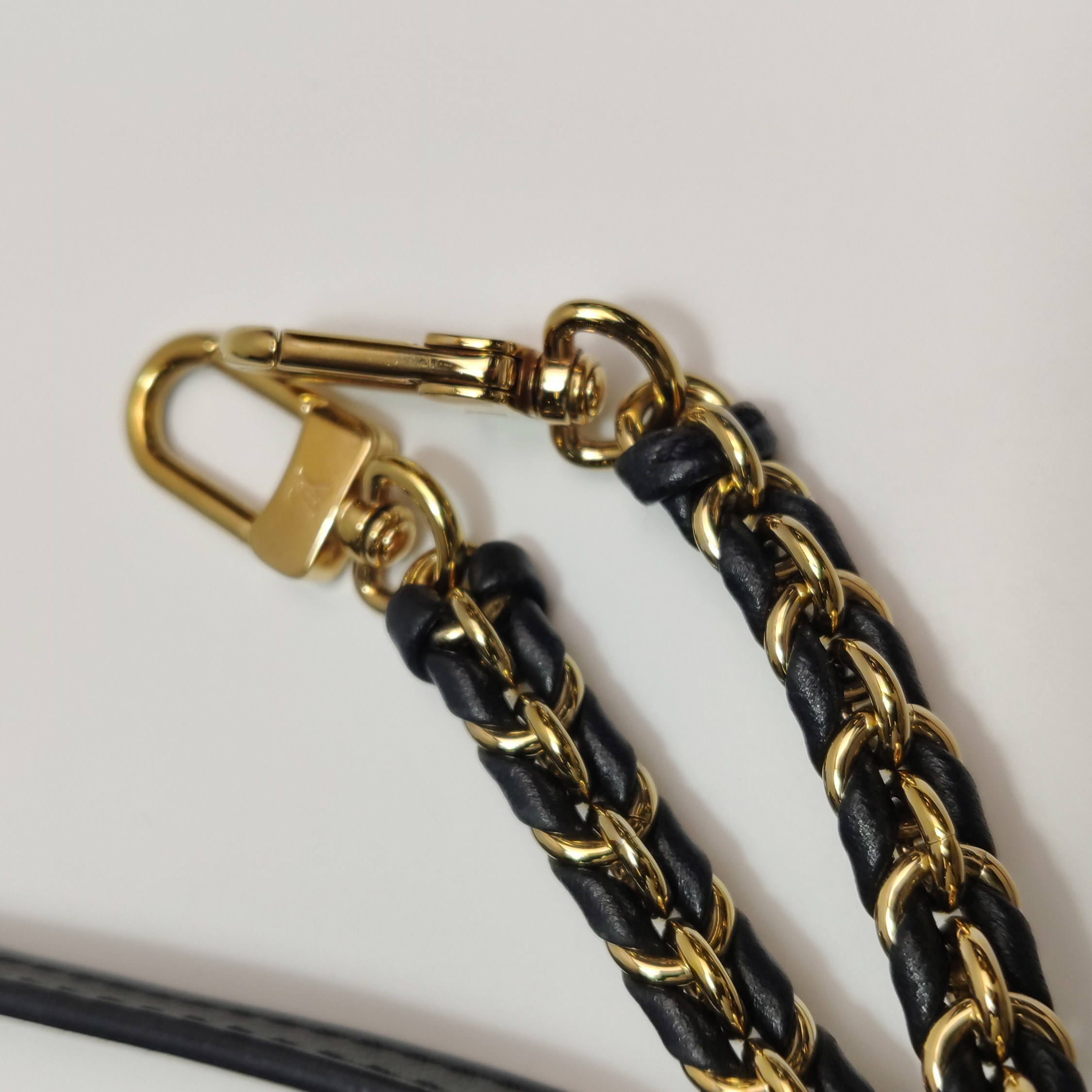 Louis Vuitton(LV) Vanity Handbag Reverse Monogram Canvas PM — photo 12 of 25