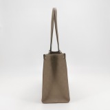 Louis Vuitton(LV) OnTheGo Tote Monogram Empreinte Giant MM — thumbnail 4
