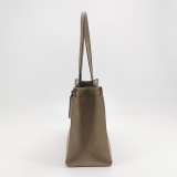 Louis Vuitton(LV) OnTheGo Tote Monogram Empreinte Giant MM — thumbnail 3