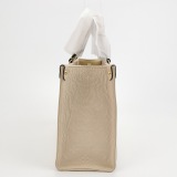 Louis Vuitton(LV) OnTheGo Tote Monogram Empreinte Giant PM — thumbnail 5