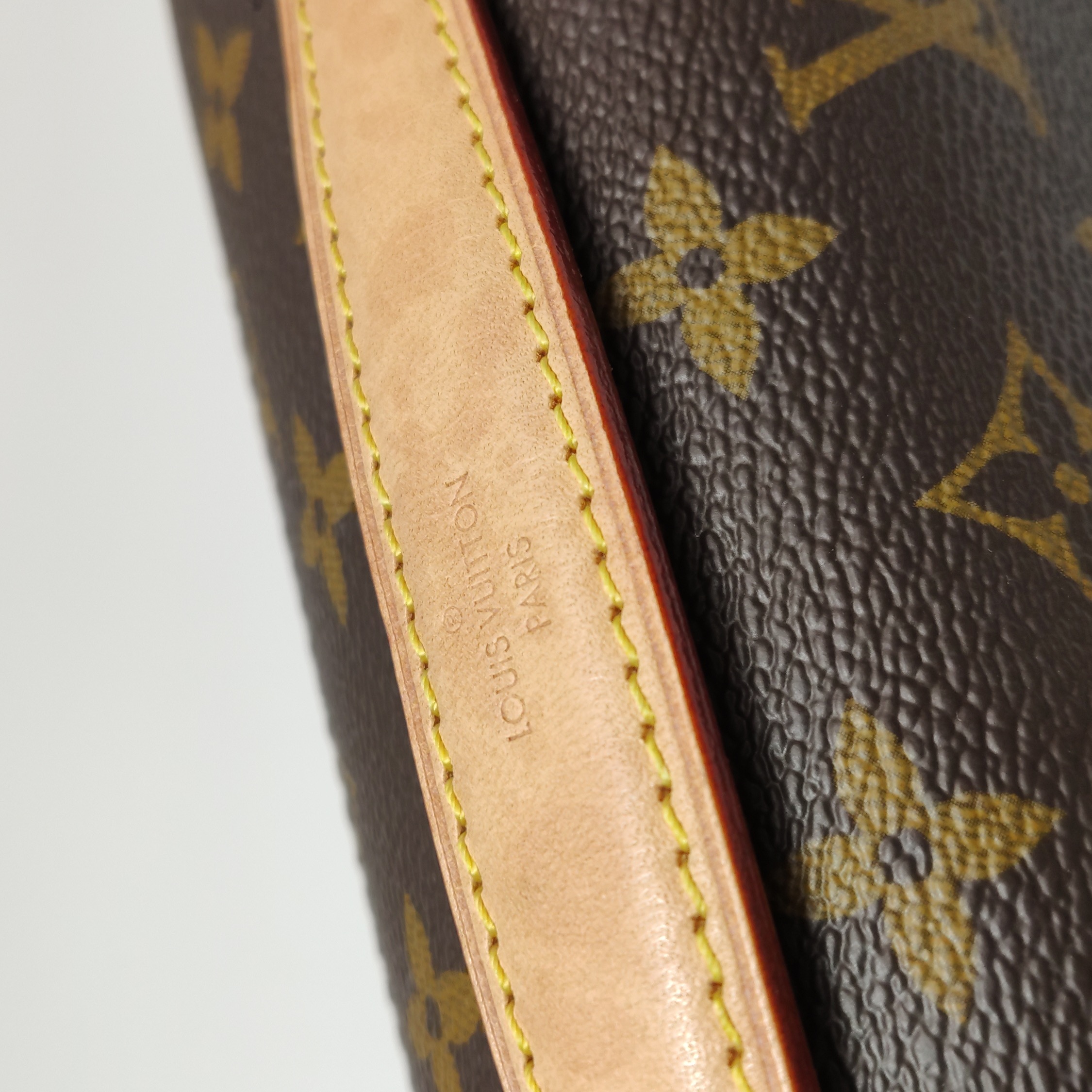 Louis Vuitton（LV） Pochette Metis Monogram Canvas East West — photo 13 of 17