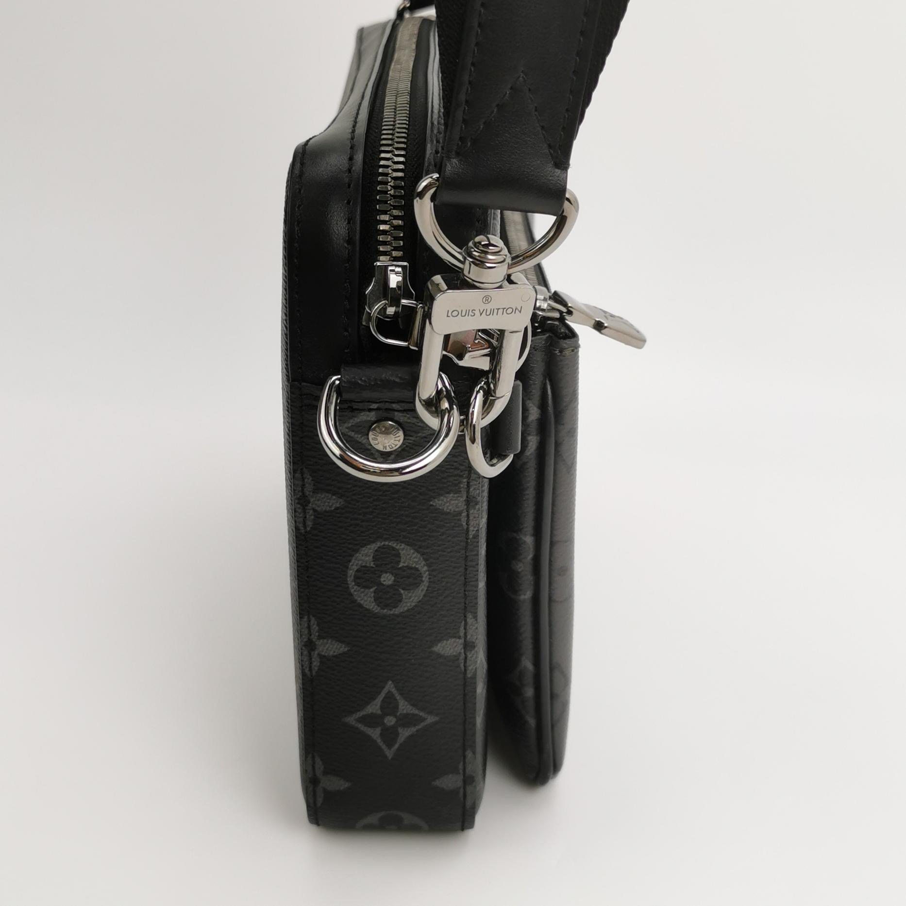 Louis Vuitton(LV) Trio Messenger Bag Reverse Monogram Eclipse Canvas — photo 3 of 18