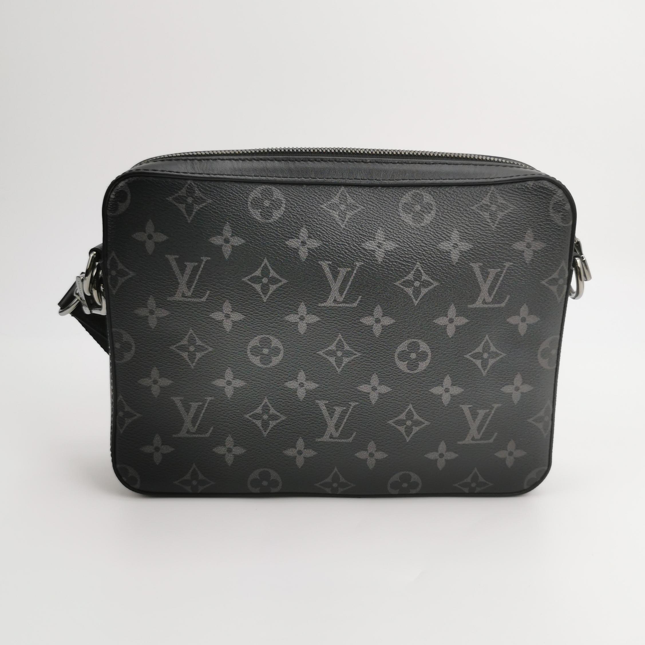 Louis Vuitton(LV) Trio Messenger Bag Reverse Monogram Eclipse Canvas — photo 6 of 18