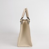 Louis Vuitton(LV) OnTheGo Tote Monogram Empreinte Giant PM — thumbnail 4
