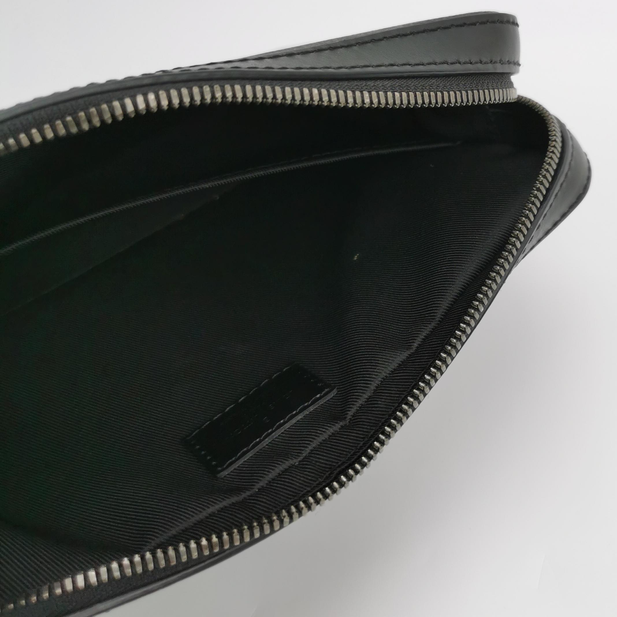 Louis Vuitton(LV) Trio Messenger Bag Reverse Monogram Eclipse Canvas — photo 13 of 18