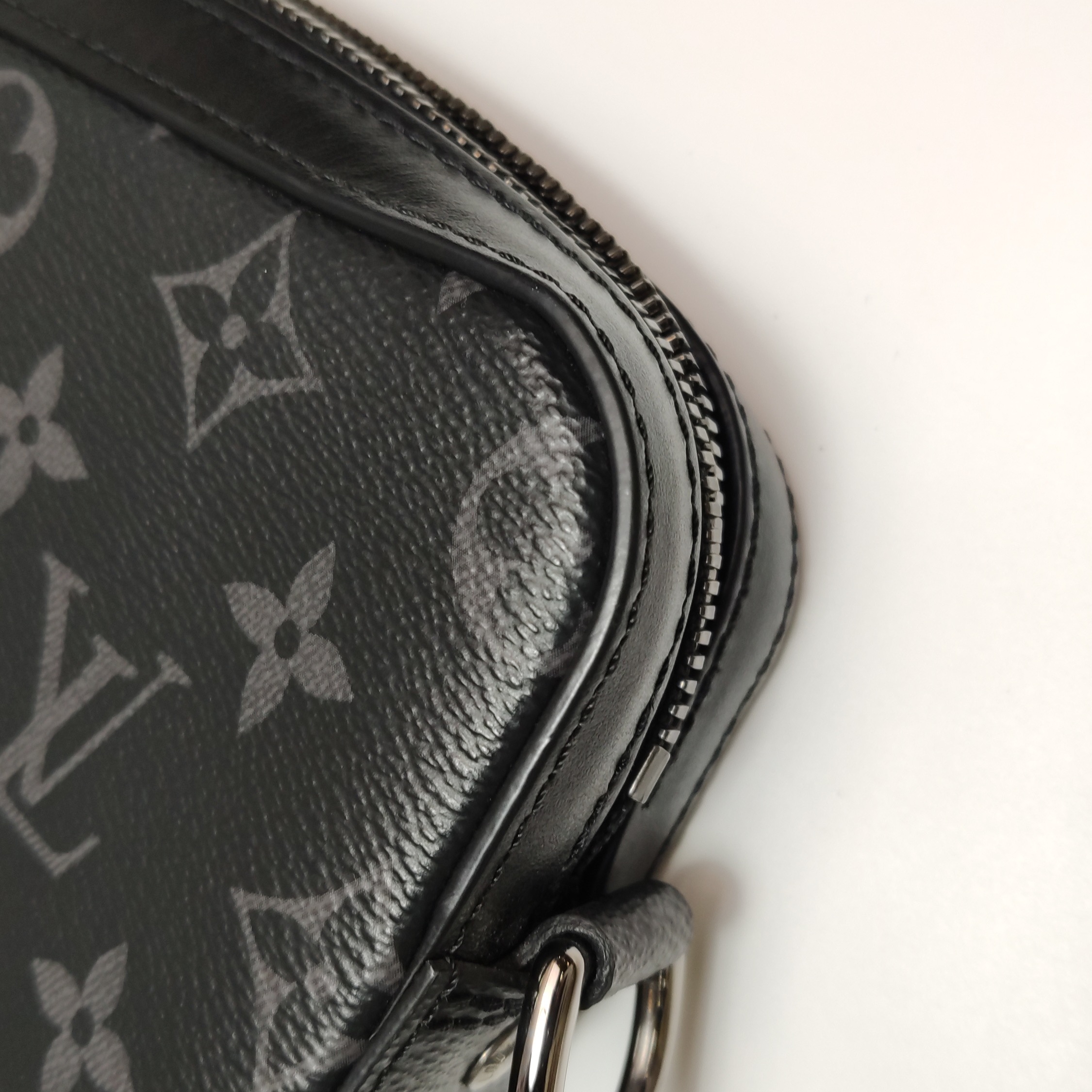 Louis Vuitton(LV) Trio Messenger Bag Reverse Monogram Eclipse Canvas — photo 12 of 18