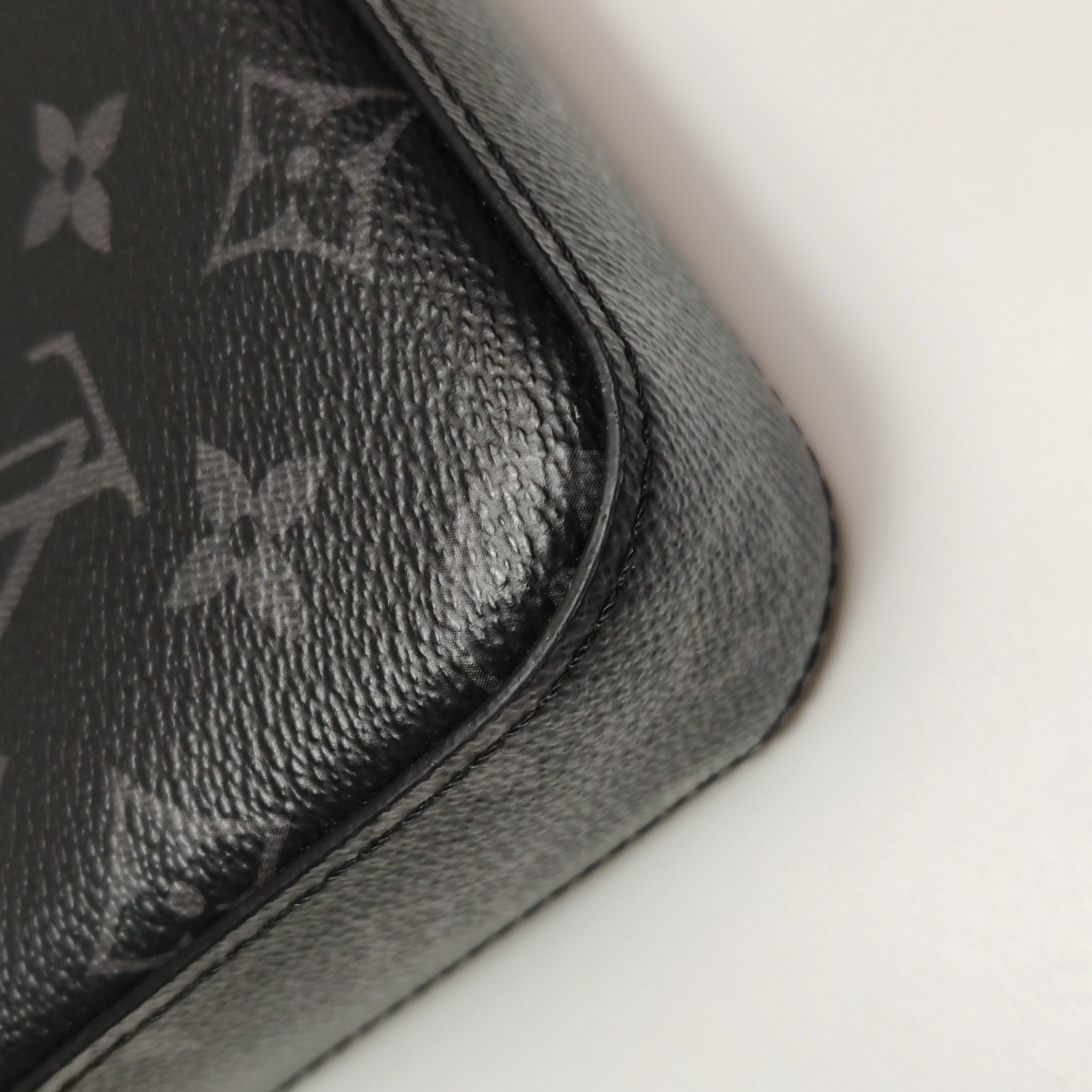 Louis Vuitton(LV) Trio Messenger Bag Reverse Monogram Eclipse Canvas — photo 10 of 18