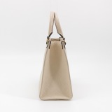Louis Vuitton(LV) OnTheGo Tote Monogram Empreinte Giant PM — thumbnail 5