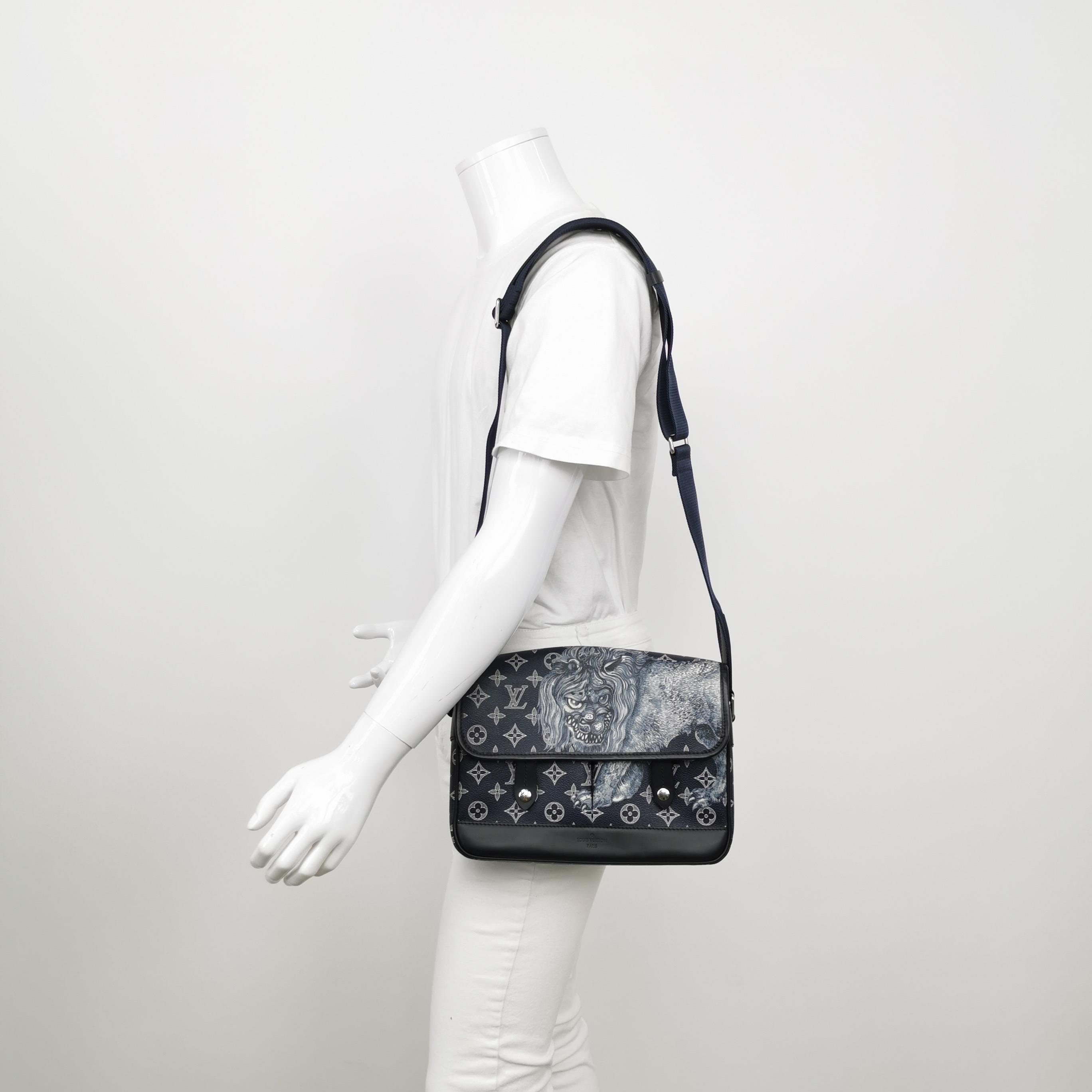 Louis Vuitton(LV) Messenger Bag Limited Edition Chapman Savane Monogram Canvas PM — alternate view