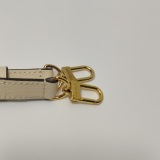 Louis Vuitton(LV) OnTheGo Tote Monogram Empreinte Giant PM — thumbnail 12