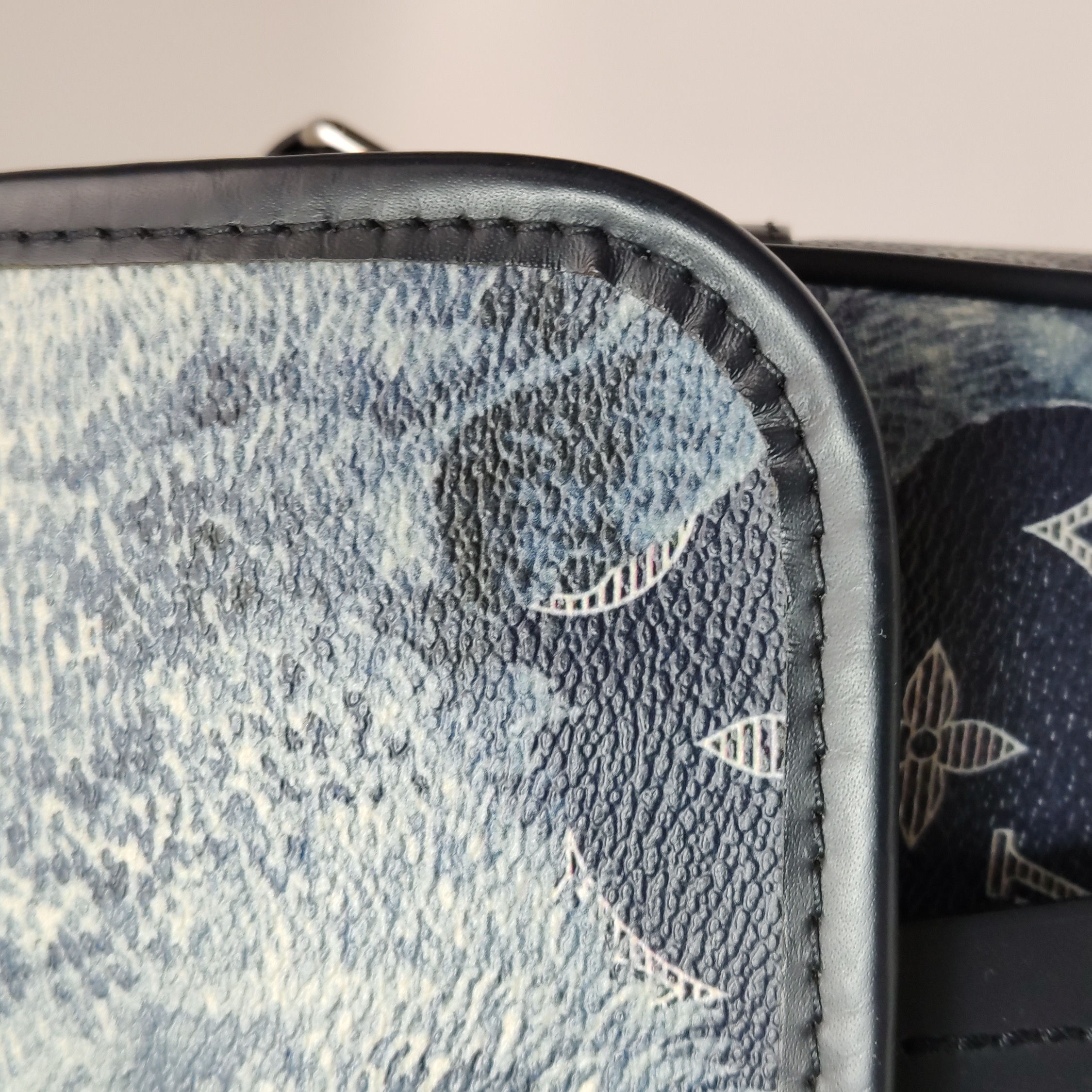 Louis Vuitton(LV) Messenger Bag Limited Edition Chapman Savane Monogram Canvas PM