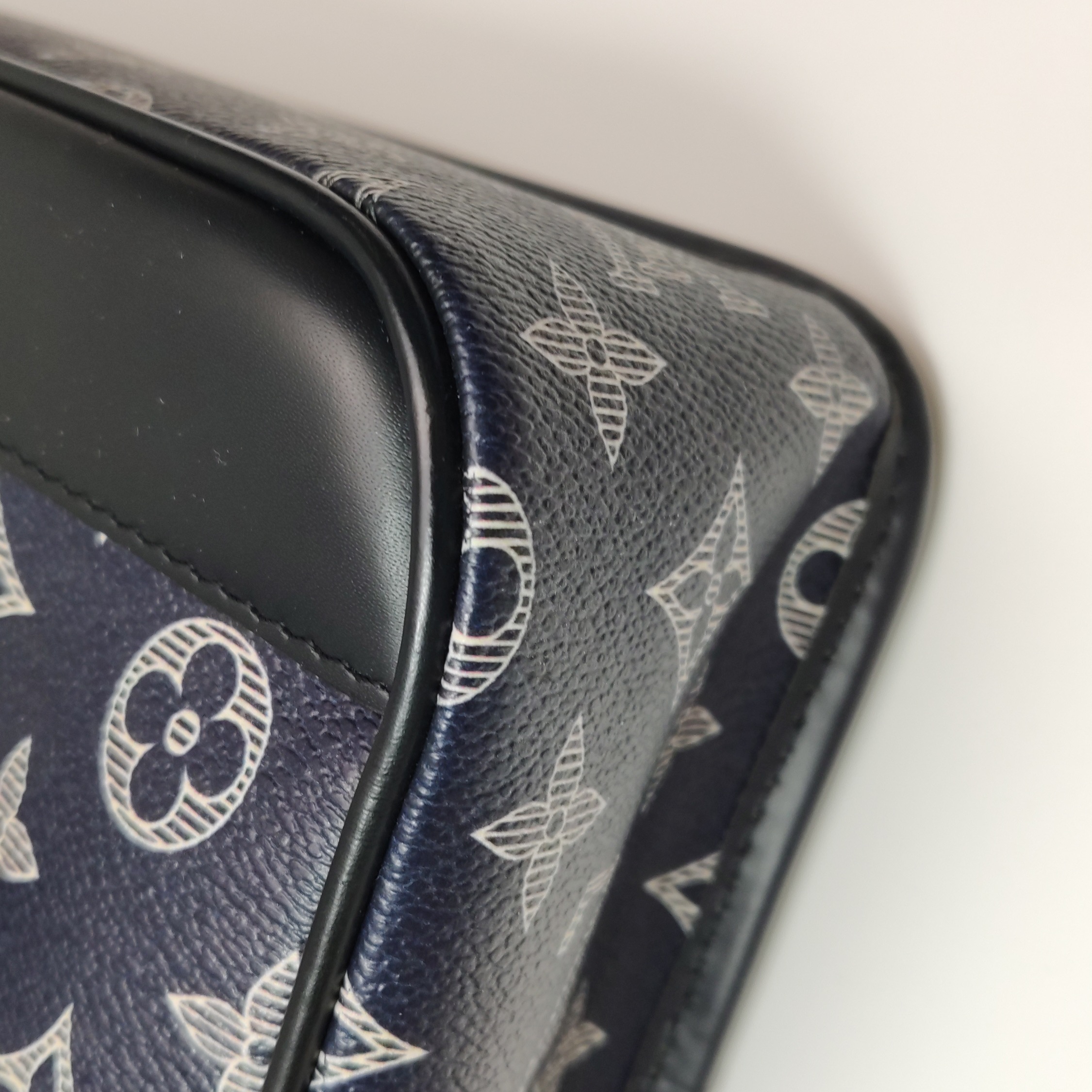 Louis Vuitton(LV) Messenger Bag Limited Edition Chapman Savane Monogram Canvas PM