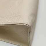 Louis Vuitton(LV) OnTheGo Tote Monogram Empreinte Giant PM — thumbnail 14