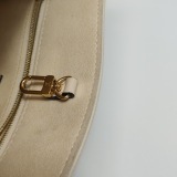 Louis Vuitton(LV) OnTheGo Tote Monogram Empreinte Giant PM — thumbnail 9