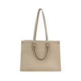Louis Vuitton(LV) OnTheGo Tote Monogram Empreinte Giant MM — thumbnail 1