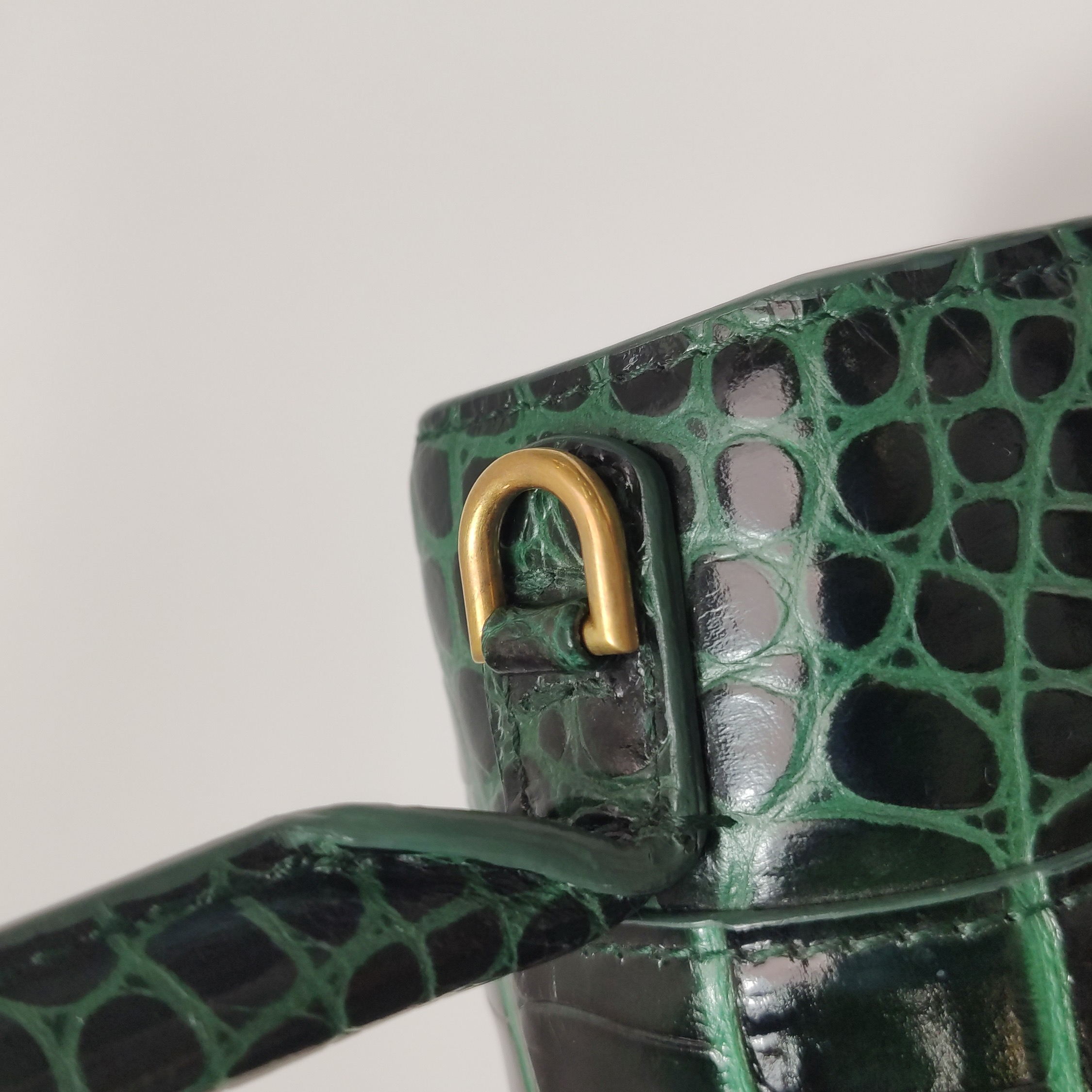 Balenciaga Hourglass Top Handle Bag Crocodile Embossed Leather Small — photo 13 of 15