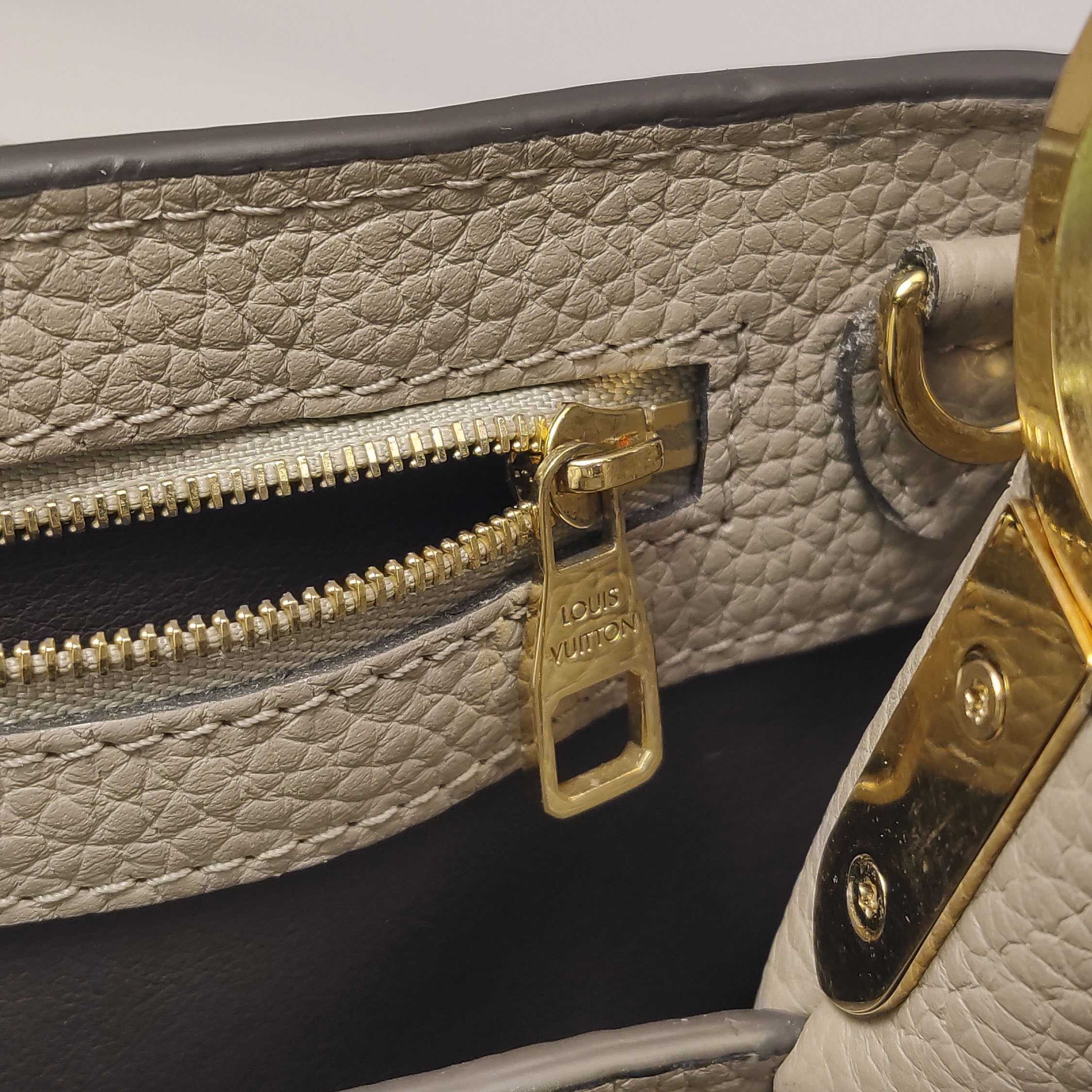 Louis Vuitton(LV) Capucines Bag Leather GM