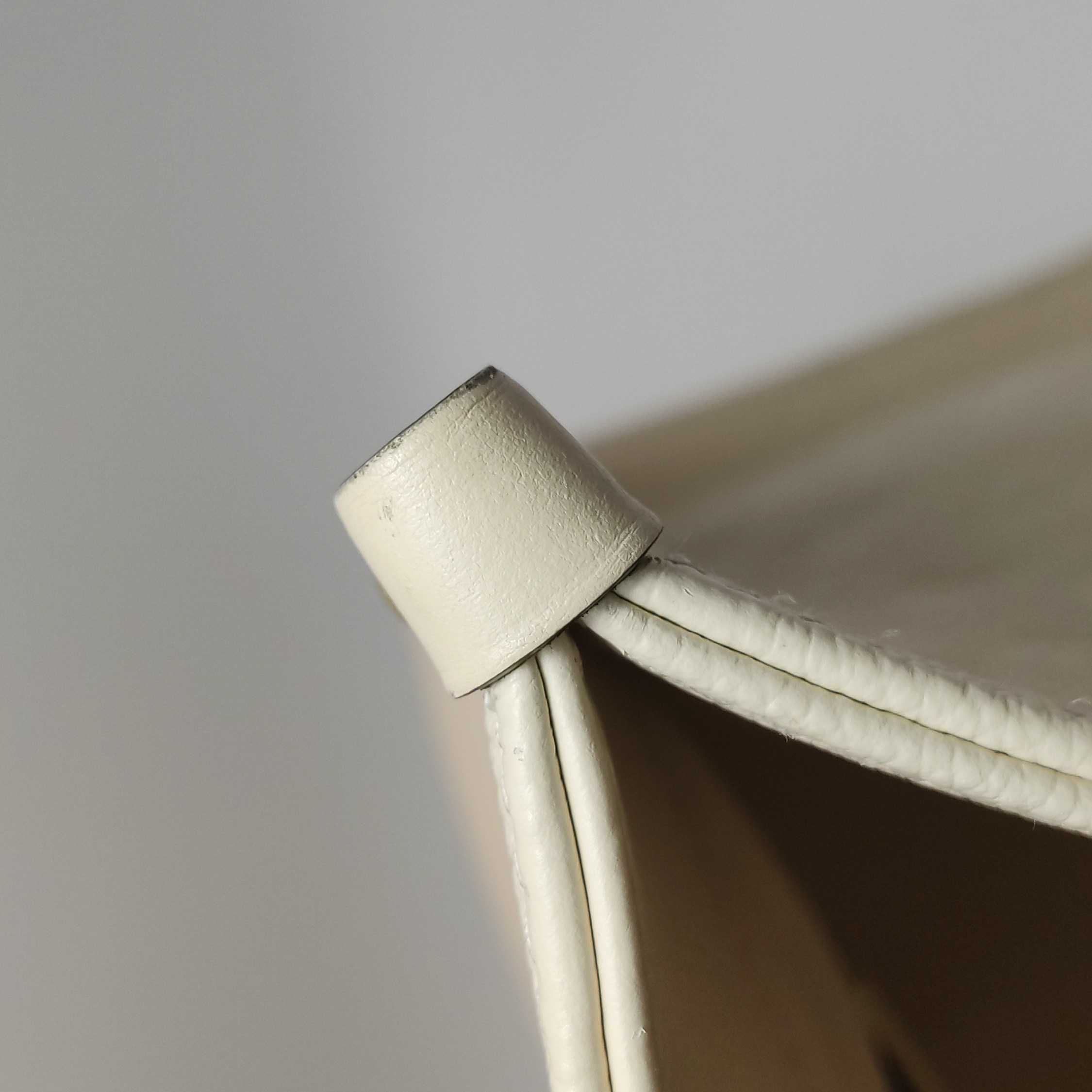 Louis Vuitton(LV) OnTheGo Tote Monogram Empreinte Giant MM — photo 14 of 15