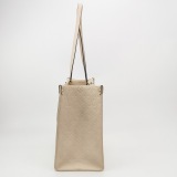 Louis Vuitton(LV) OnTheGo Tote Monogram Empreinte Giant MM — thumbnail 5
