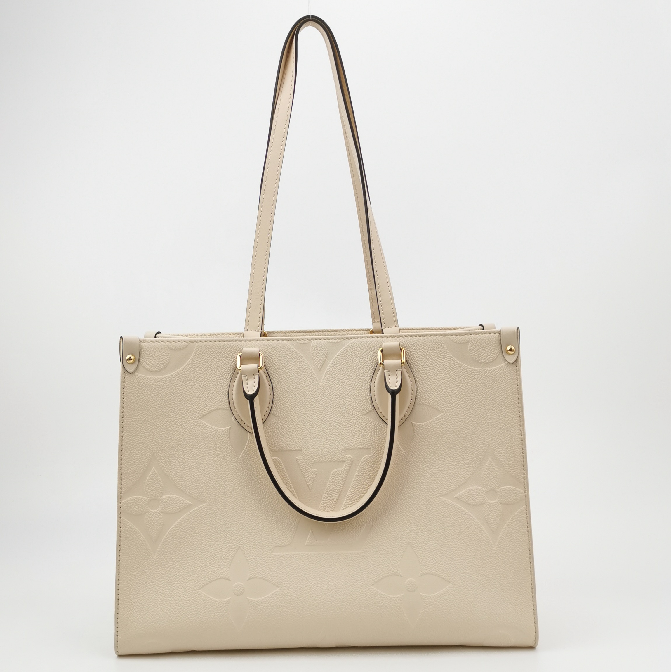 Louis Vuitton(LV) OnTheGo Tote Monogram Empreinte Giant MM — photo 3 of 15
