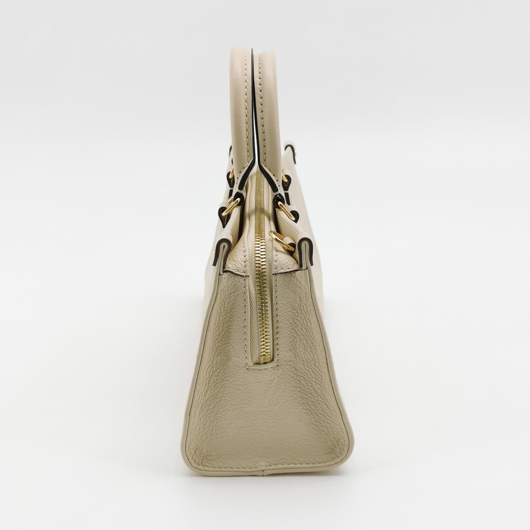 Louis Vuitton(LV) OnTheGo Tote Monogram Empreinte Giant East West — photo 4 of 15